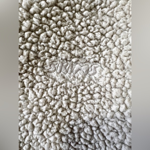 SKIMS Teddy Sherpa Cropped Full Zip Hooded Sweatshirt - Large - Picture 9 of 11